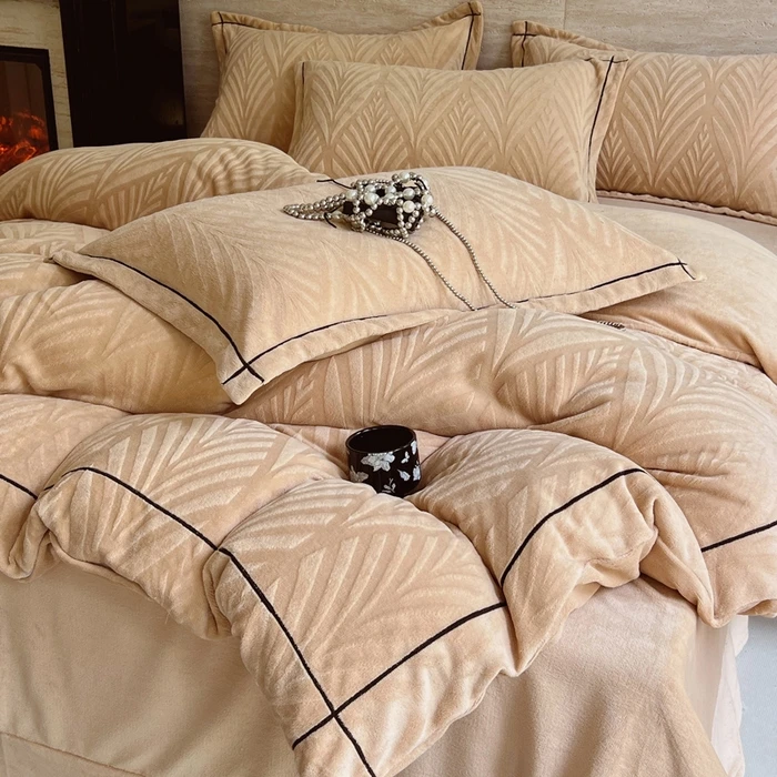 【6D加厚雕花牛奶绒】新款保暖牛奶绒四件套轻奢简约纯色床上用品