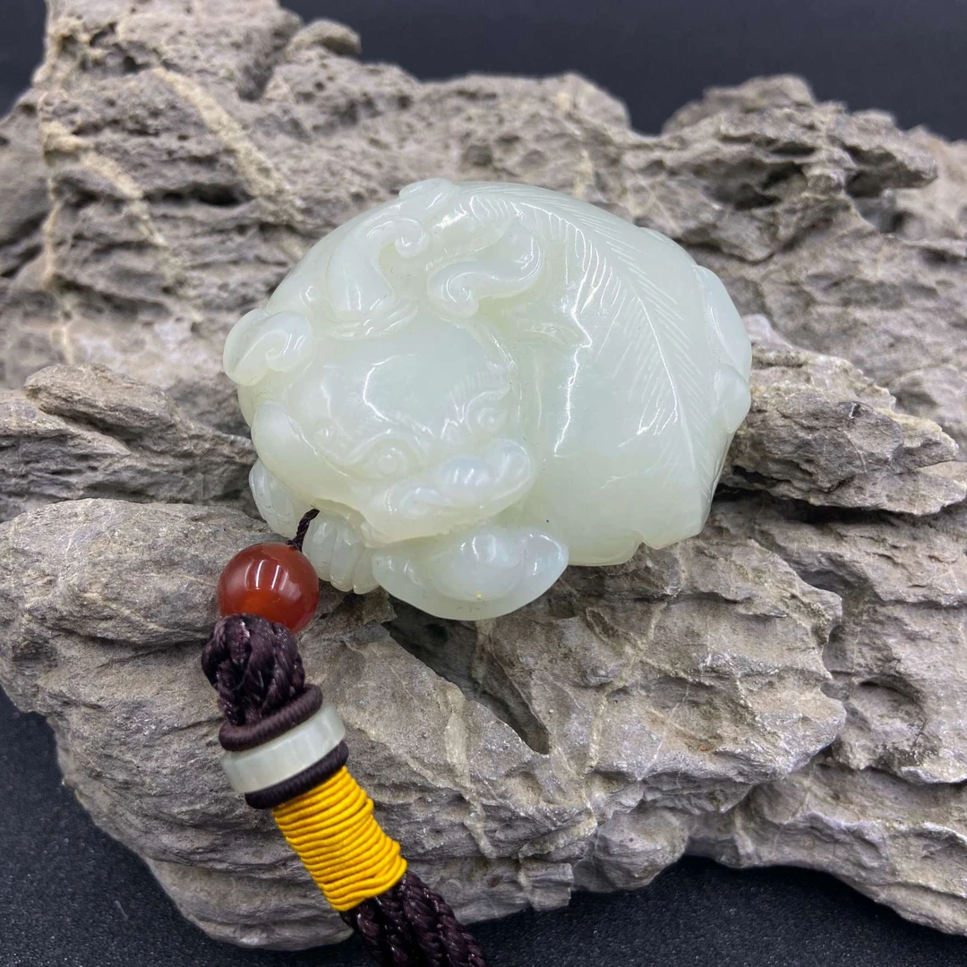 BY1226DPXQ236 和田玉貔貅手把件