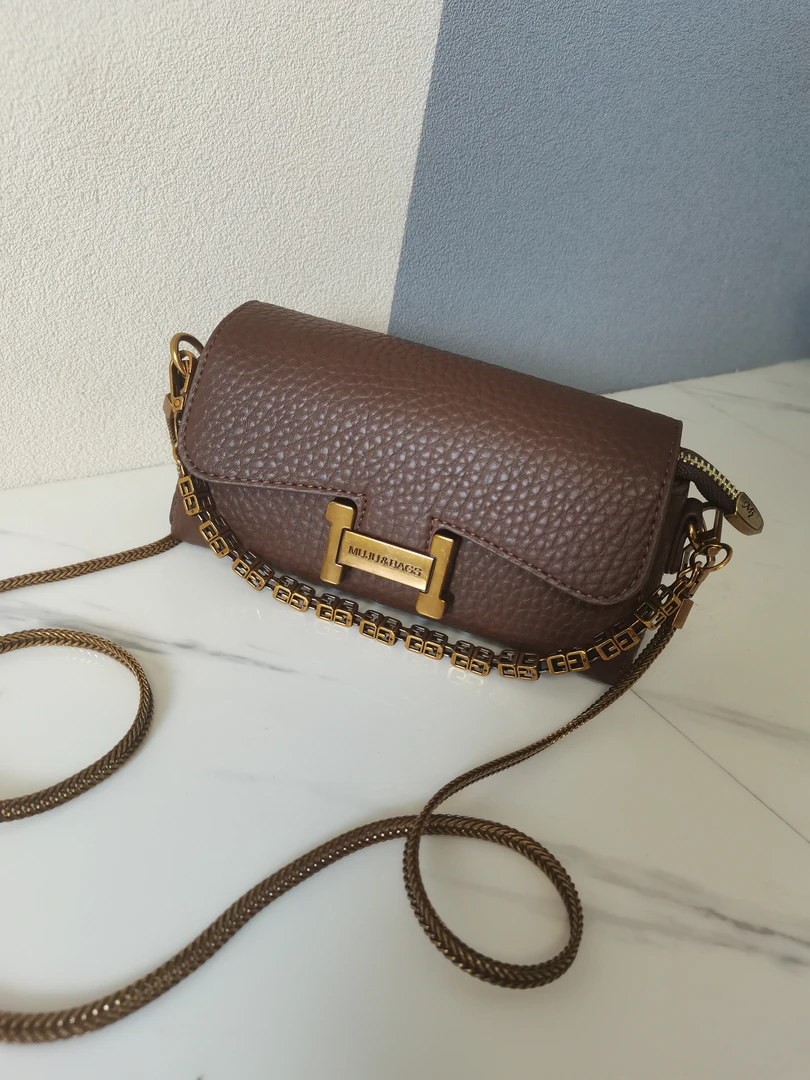 包包女2024秋季新款小众设计感单肩斜挎手拎包ins风复古感包包