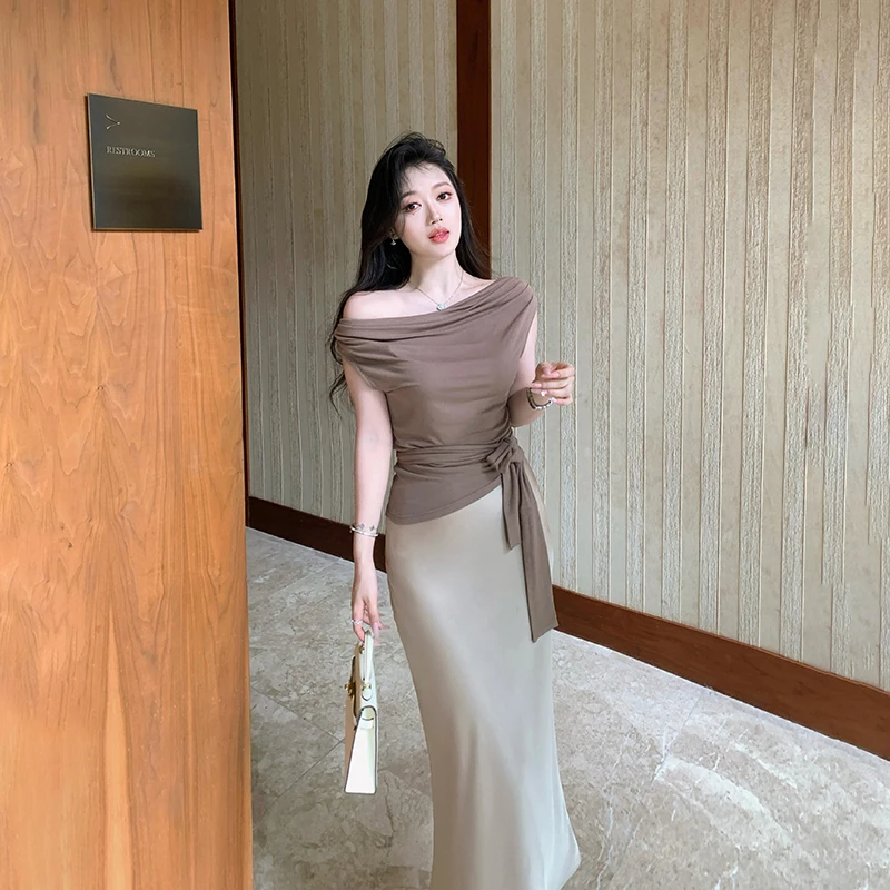 林关关黑色荡领T恤女法式气质独特超好看斜肩一字肩修身上衣61845