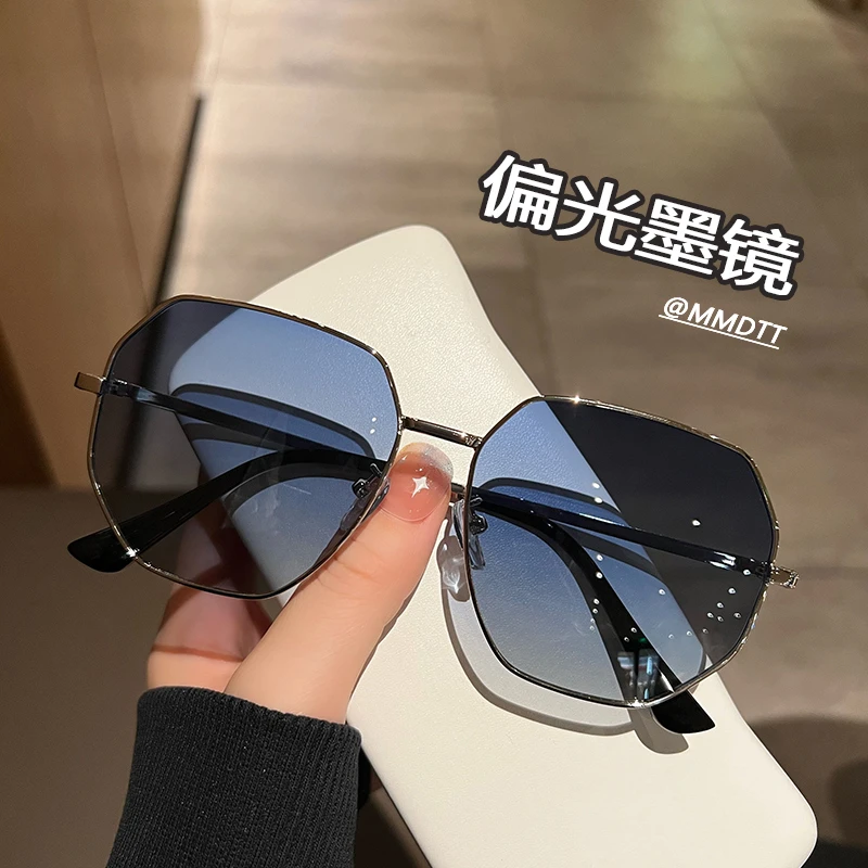 透明蓝色偏光太阳镜男士多边形金属开车墨镜韩版潮海边旅行眼镜女