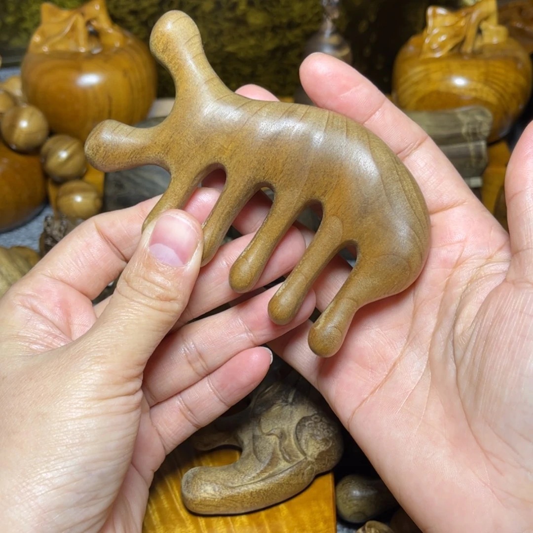 【闪购商品】金丝楠木长**?按摩梳