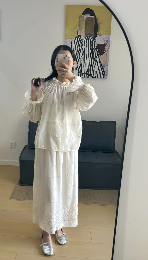 蕾丝重工花瓣套装