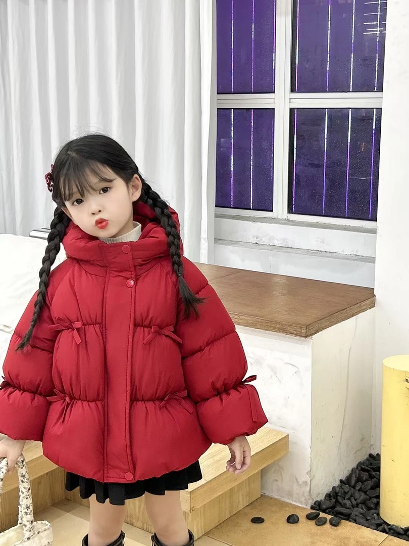 新年红色洋气加绒加厚拜年冬季连帽加厚女童棉服