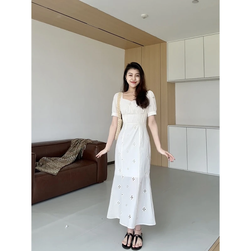 张阿星【浪漫满屋】初恋小清新方领镂空气质高腰收腰修身白色连衣裙