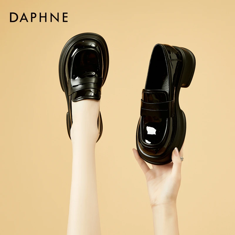 达芙妮英伦风乐福鞋2025秋季复古厚底小皮鞋休闲女鞋时尚百搭单鞋