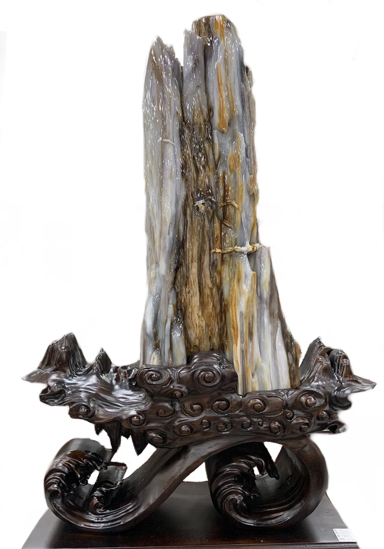 高115 宽度72的老德佰料高货，树化玉桌面款摆件