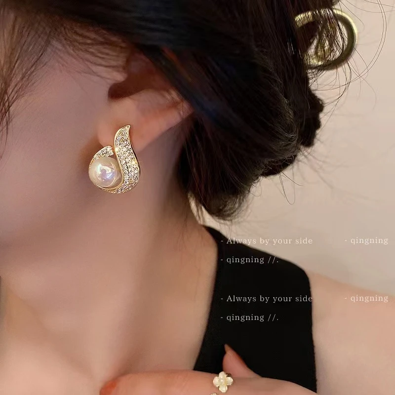 暮霞 锌合金仿珍珠耳饰 2023款一生钟爱微镶贝珠水滴耳钉耳环气质