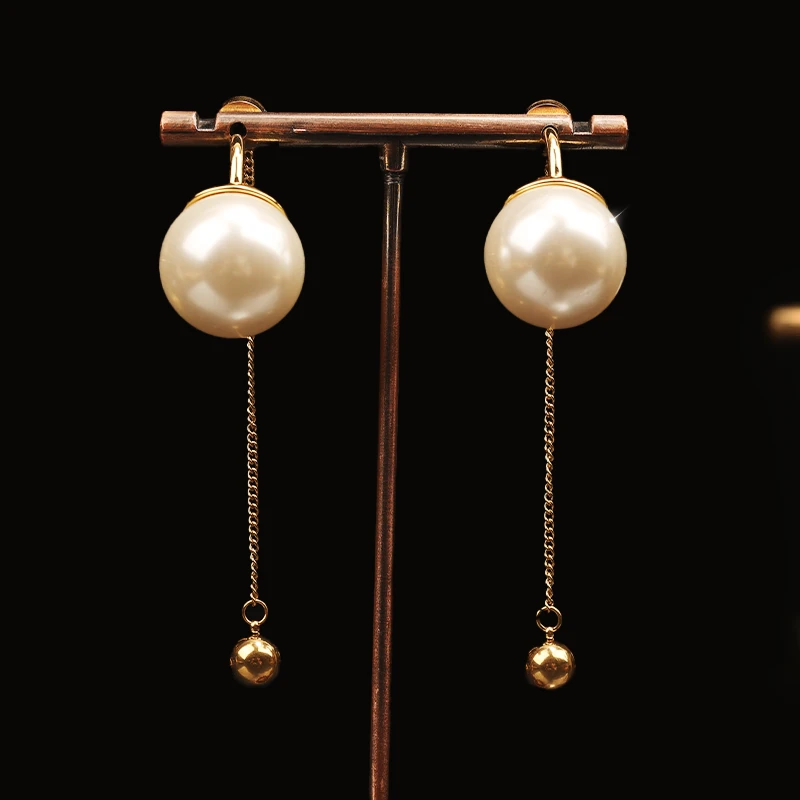 铜合金合成锆石耳饰 一漾 设计师款简约白珠 耳环