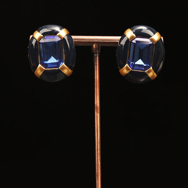 铜合金合成锆石耳饰 一漾 设计师款黑金蓝耳环