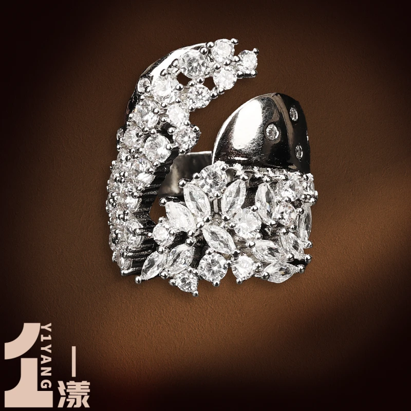 一漾 铜合金合成锆石戒指 店主甄选 银色戒指