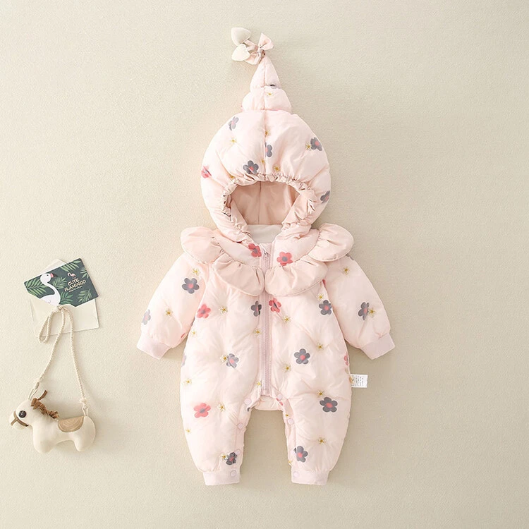 婴儿秋冬装衣服套装3个月女宝宝爬服可爱9加厚公主满月连体衣保暖