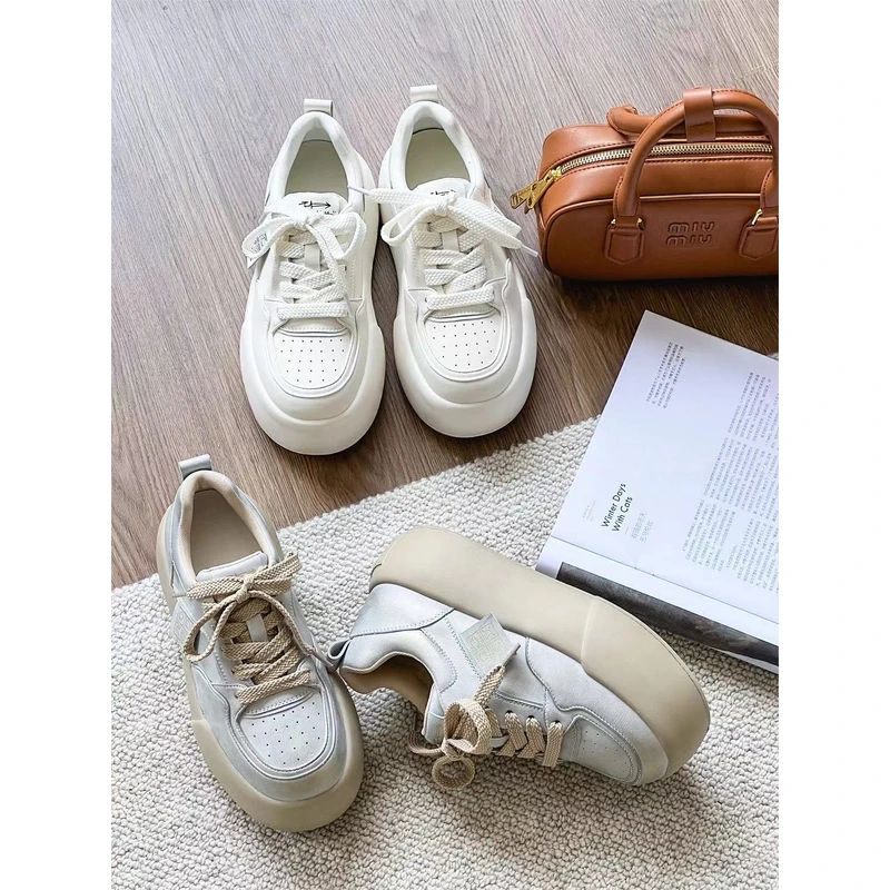 东大门潮流~甜酷厚底小白鞋女面包鞋百搭不累脚休闲板鞋619-1