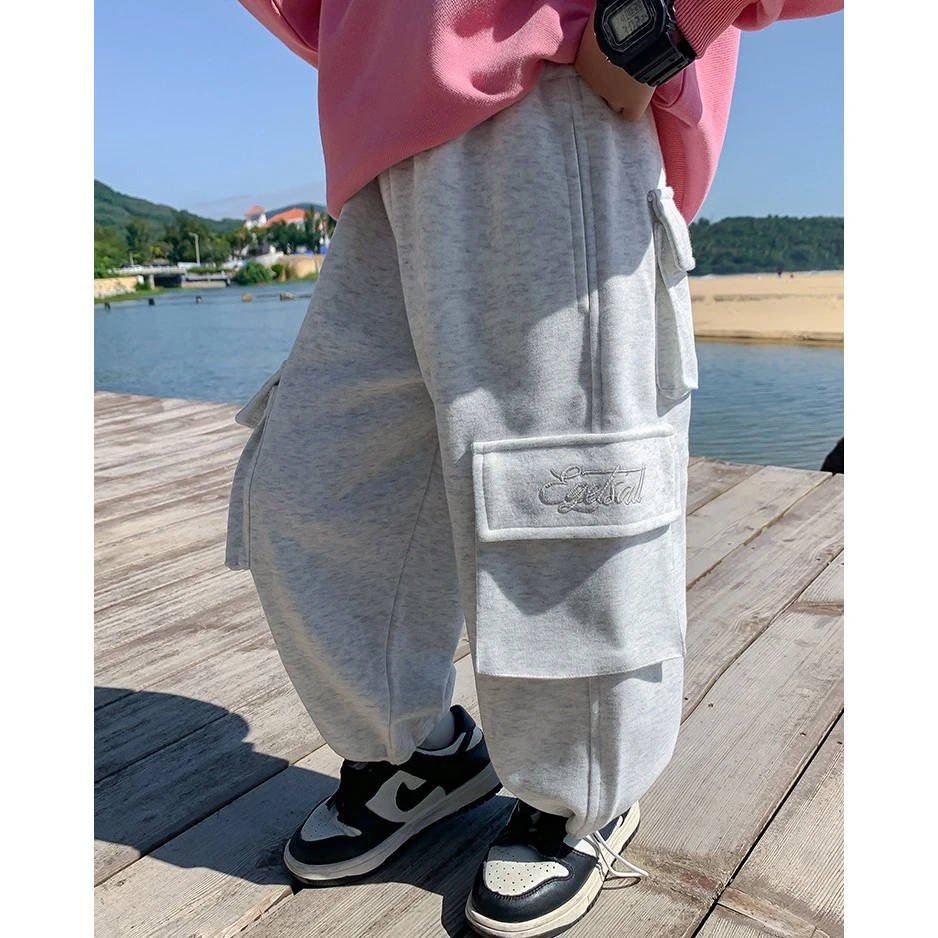 阿己鹿男童裤子春秋新款日系儿童时髦运动裤多口袋工装卫裤春装潮