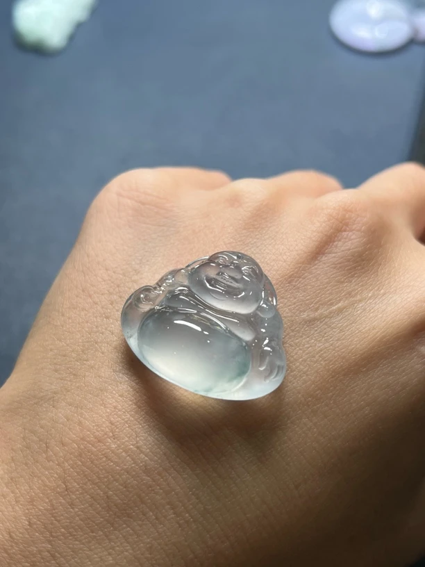 玻璃飘花素衣大佛公吊坠25.7×28.8×10.3超级厚庄