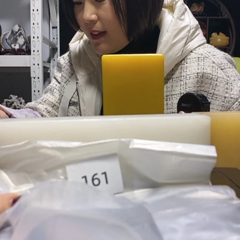 【闪购商品】骨瓷摆件豪***湖