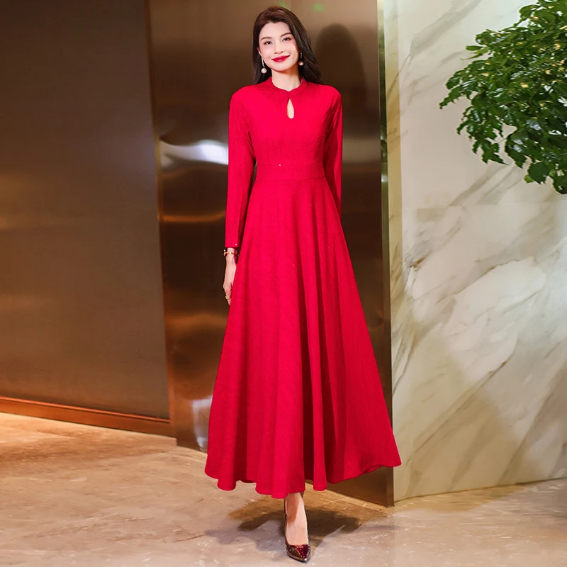 新款红色喜妈妈针织连衣裙女2025初春高级气质长裙显瘦过膝大摆裙