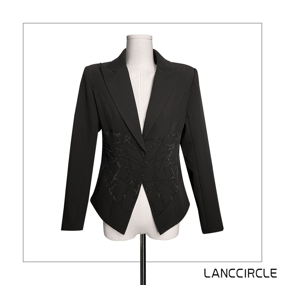 【LANCCIRCLE】2023设计款小众气质轻奢短款外搭西装女装LCC-011