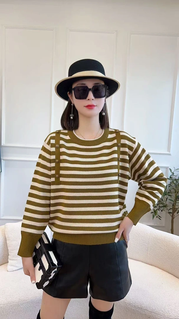 24146-茵悦里2024秋冬款上衣