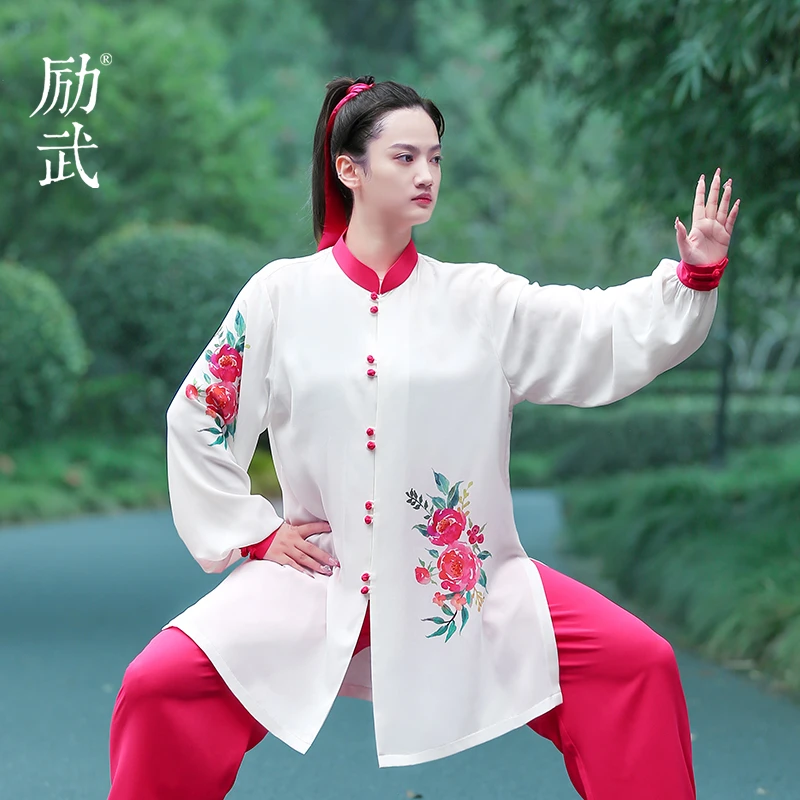 2023年舒适款太极服女中国风原创高端武术表演服中长时尚嫣红飘逸