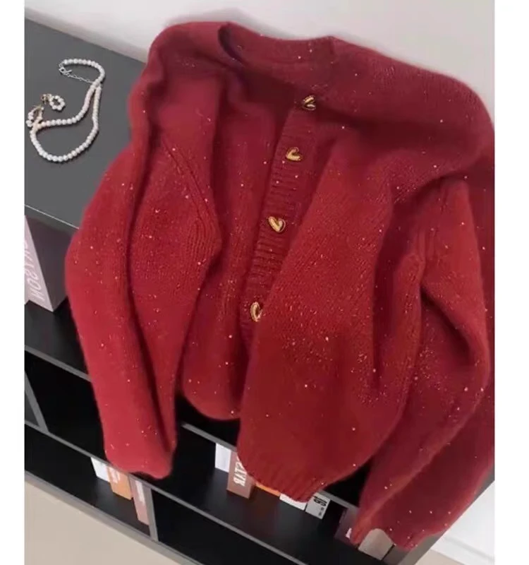 【金丝爱心扣】圆领针织开衫复古酒红色小香风长袖针织毛衣气质打底