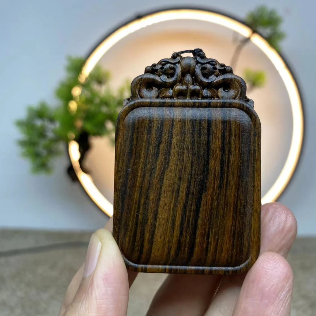 461无事牌越南芽莊白棋手工雕刻挂件