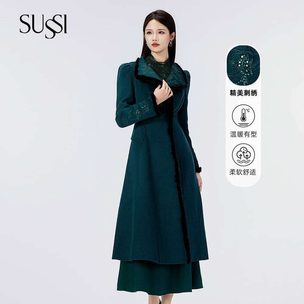 SUSSI/古色冬季新品静奢新中式墨绿色毛边立领刺绣开襟长大衣外套
