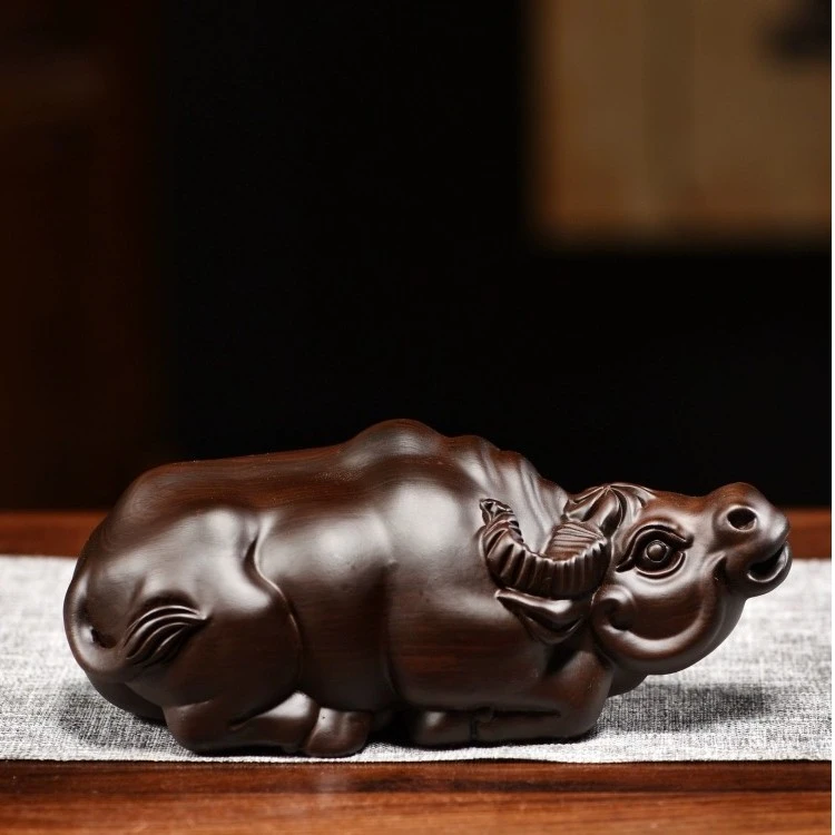 实木雕刻卧牛摆件檀木头根雕十二生肖牛手把件红木家居装饰工艺品