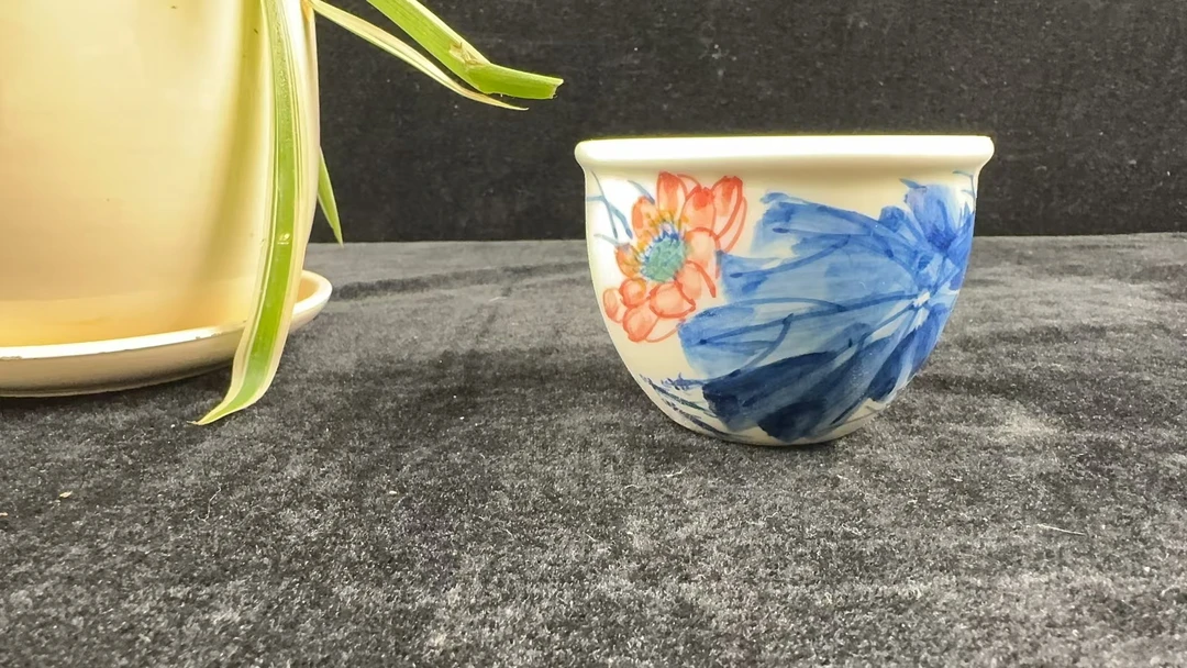 景德镇高温陶瓷青花加红荷花大缸主人杯