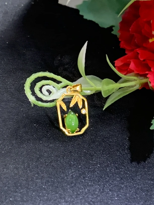 碧玉猫眼精致款吊坠