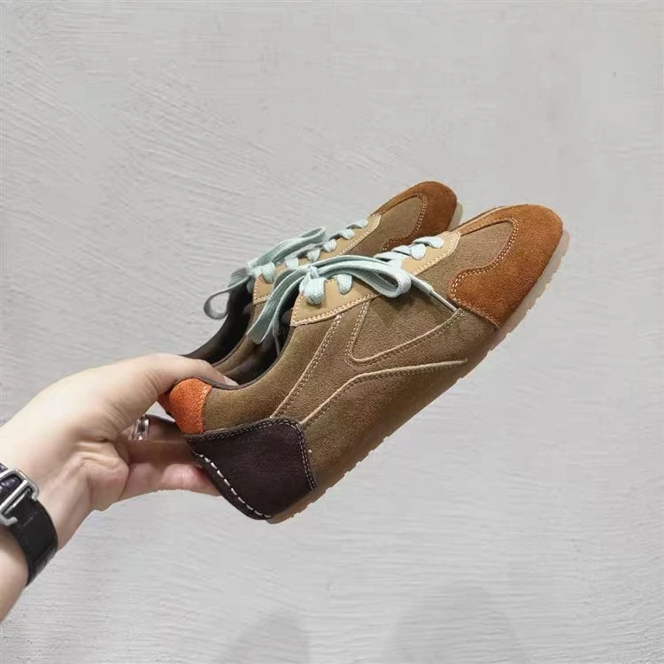【花胡椒】- 德迅真皮运动鞋软底反绒牛皮舒适百搭板鞋女鞋1918