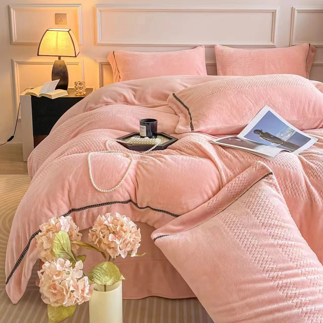 2024新款高克重牛奶绒婴儿绒立体雕花四件套-珍珠轻奢简约卓拉