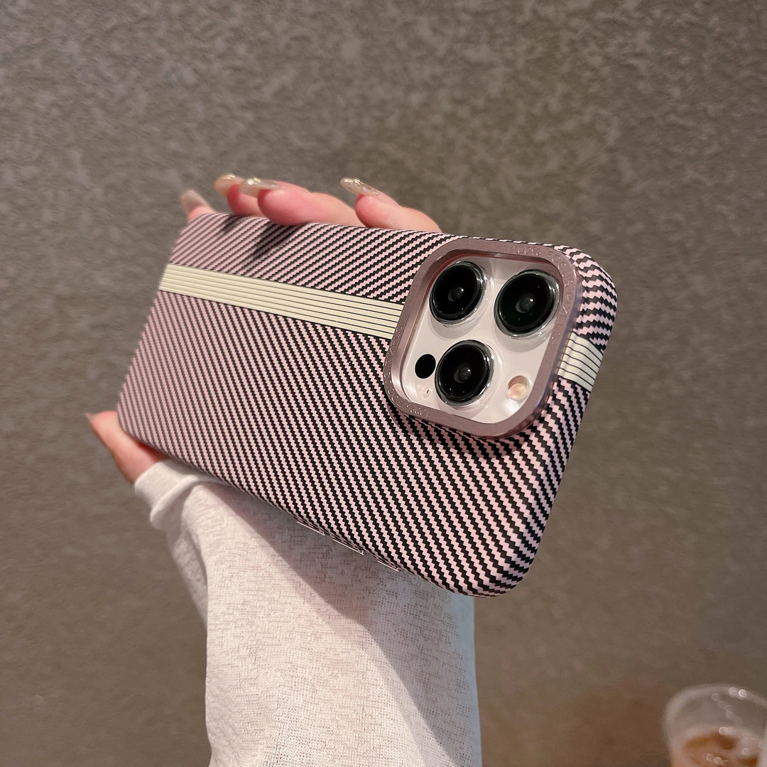 新款碳纤维纹苹果16pro手机壳磨砂PC硬壳适用iphone 15promax创意