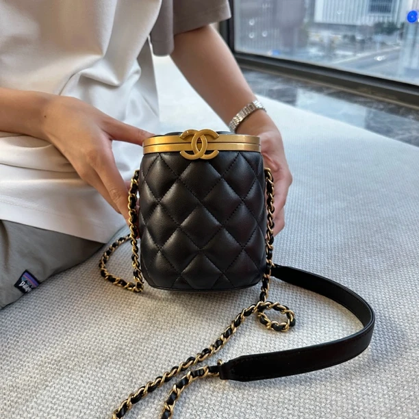 95新 杭州包展/Chanel香奈儿 化妆桶圆筒包/成色直播间为准