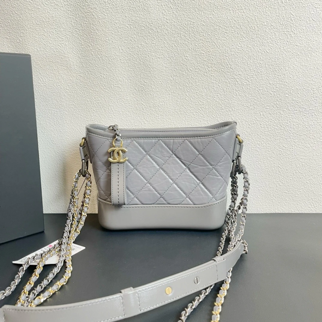 95新 Chanel/香奈儿 98新 奢总管/小号流浪包/芯片