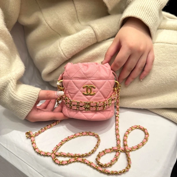 95新 Chanel/香奈儿 上海包展/链条mini水桶包/成色直播间为准