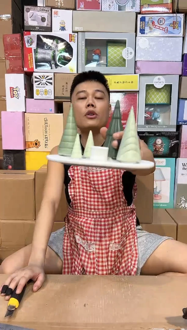 【闪购商品】杯圣诞树烛台 摆件