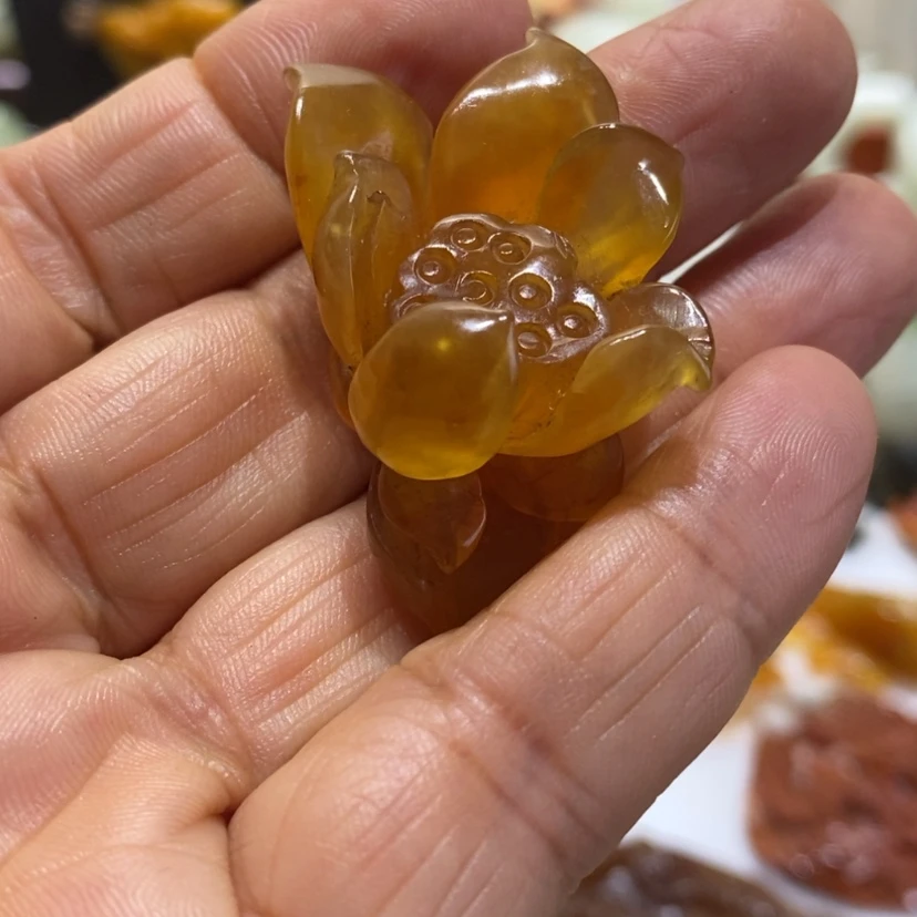 【闪购商品】蛇纹石玉挂坠未镶嵌泉*