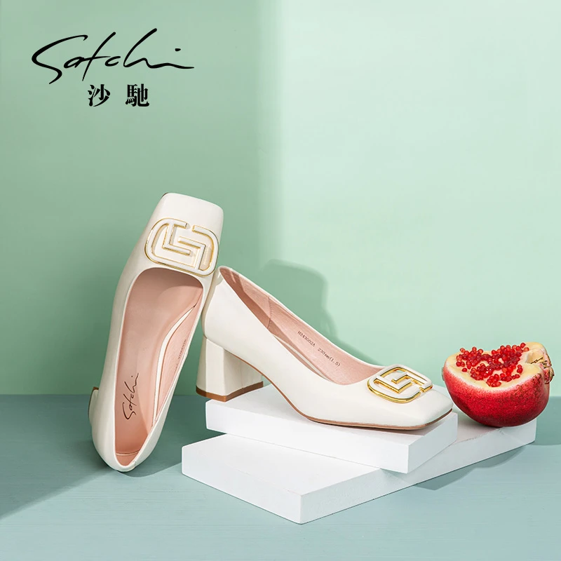 沙驰职业高跟鞋女真皮新款中粗跟方扣通勤工作细跟时尚小皮鞋