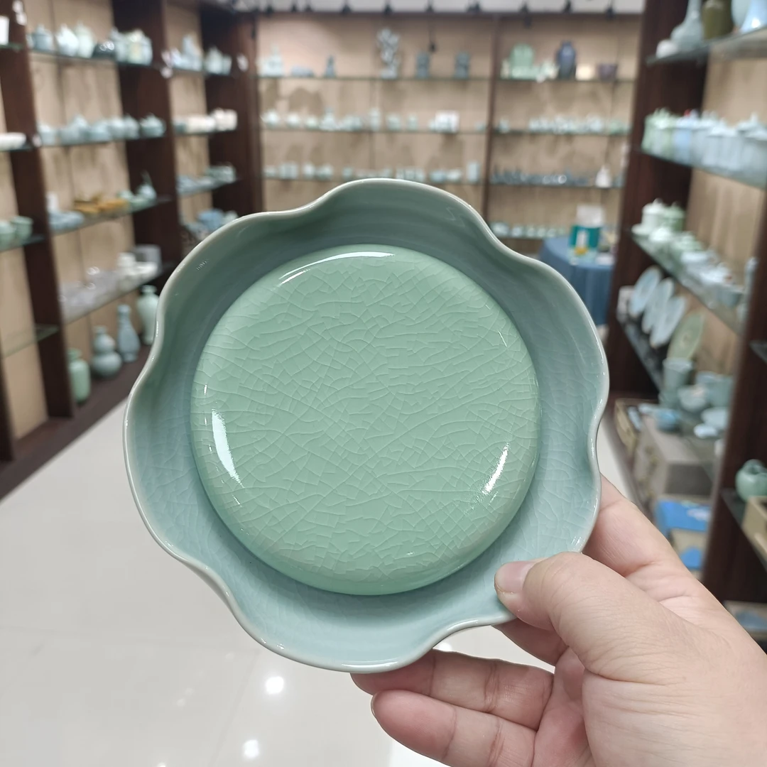 W瑕原矿汝瓷粉青荷叶壶承1135