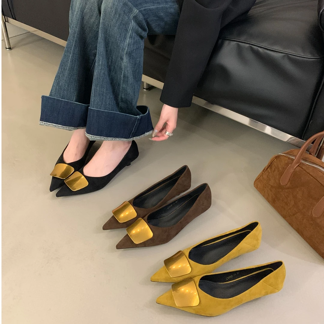 2025秋季新款绒面尖头金属扣饰高跟鞋时尚百搭网红小众细跟单鞋女