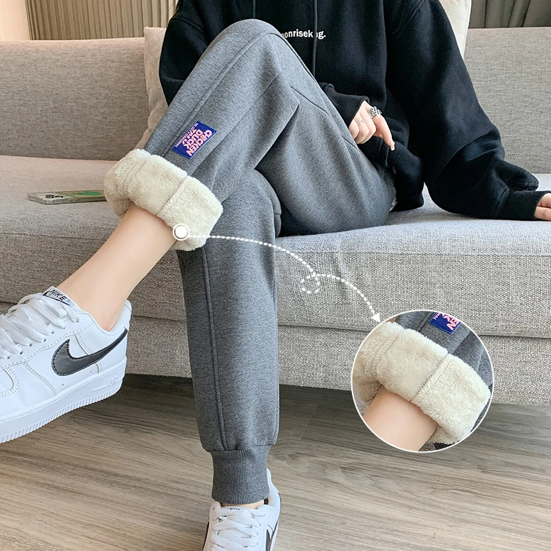 运动爆款秋冬时尚休闲卫裤舒适加绒加厚修身束脚