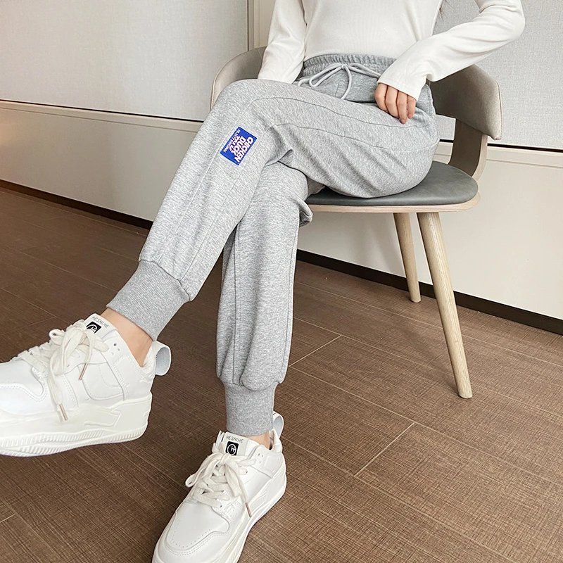 V/雅鹿2024春季新款运动休闲卫裤高腰束脚舒适修身小脚裤