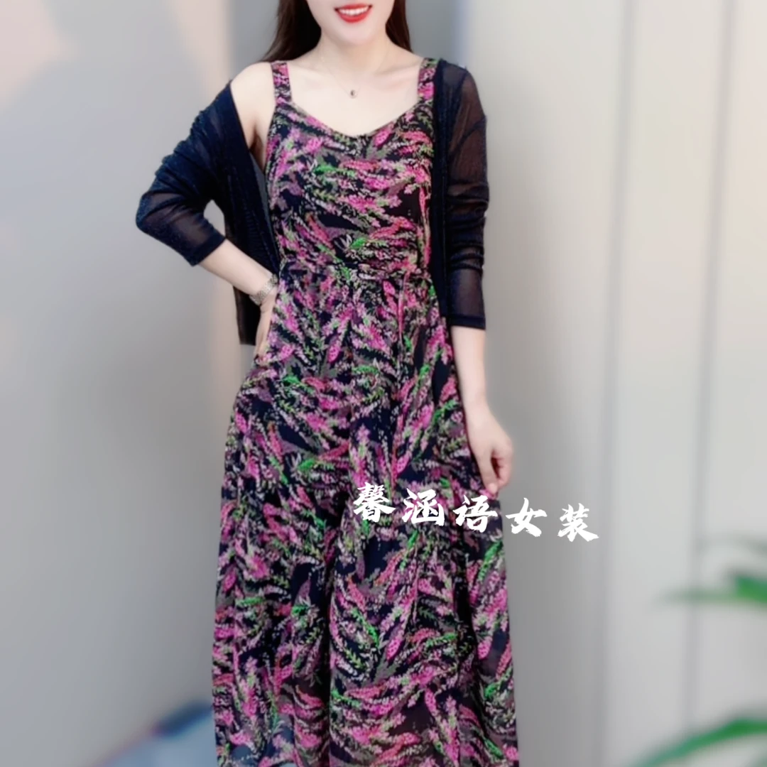 夏季新款女装连衣裙修身显瘦2025气质拼接碎花中长吊带连衣裙