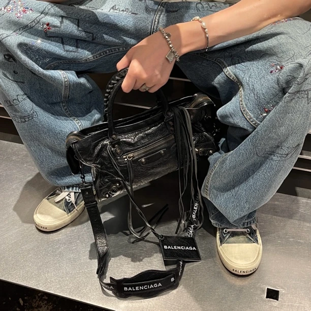 95新 Balenciaga/巴黎世家 上海自播/巴黎世家单肩包