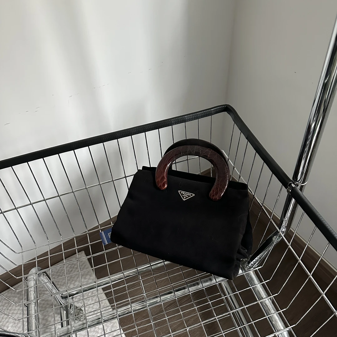 95新 Prada/普拉达 上海自播/普拉达单肩包