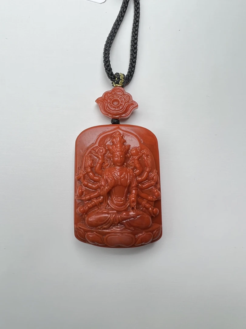 1050南红满色满肉精工雕千手观音（生肖鼠守护）吊坠43*30*12mm