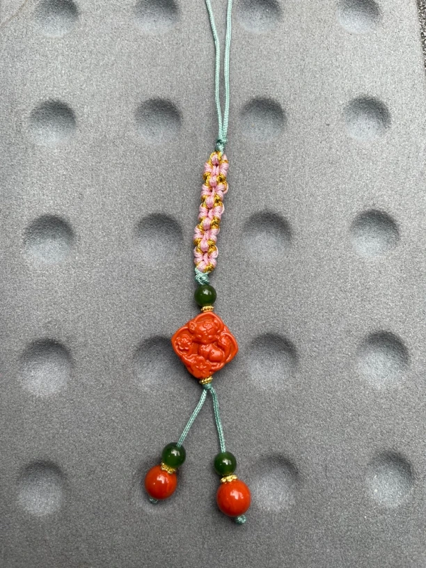 N16南红满肉凤九桃花编绳手机挂14.5mm+