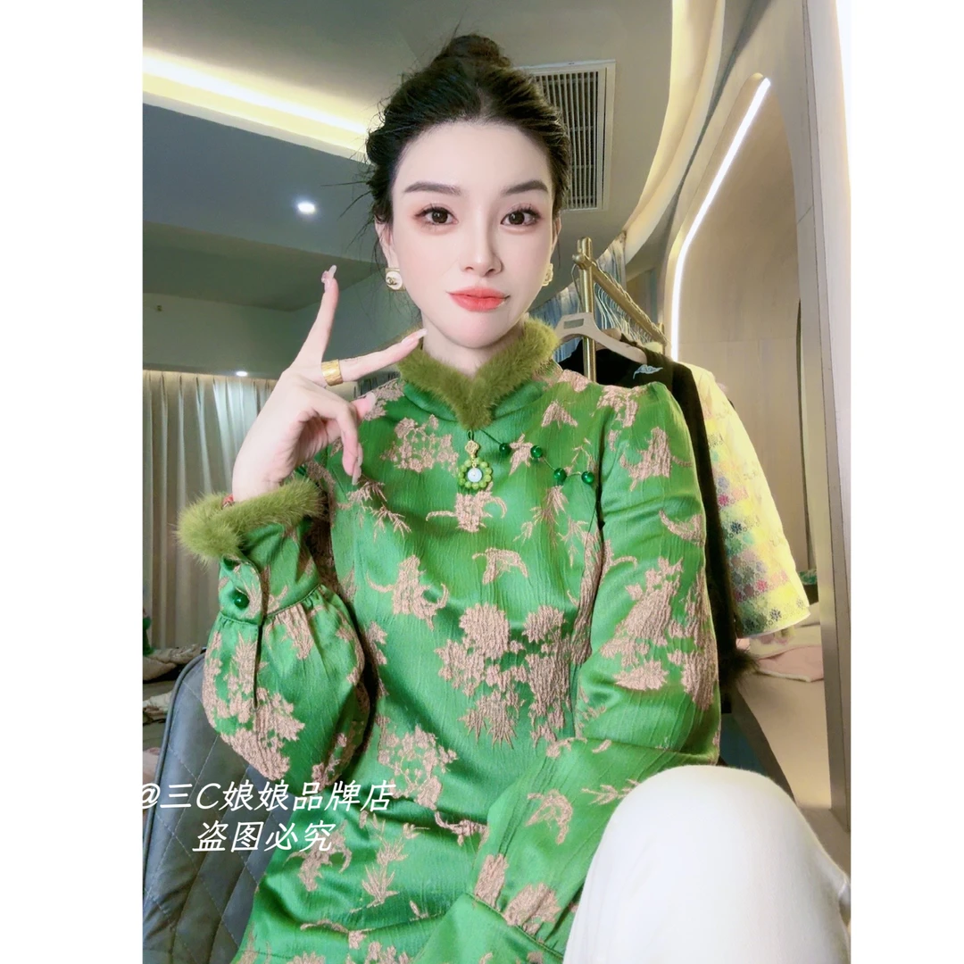 宸嫚三C娘娘1031新中式国风立领气质厚款上衣