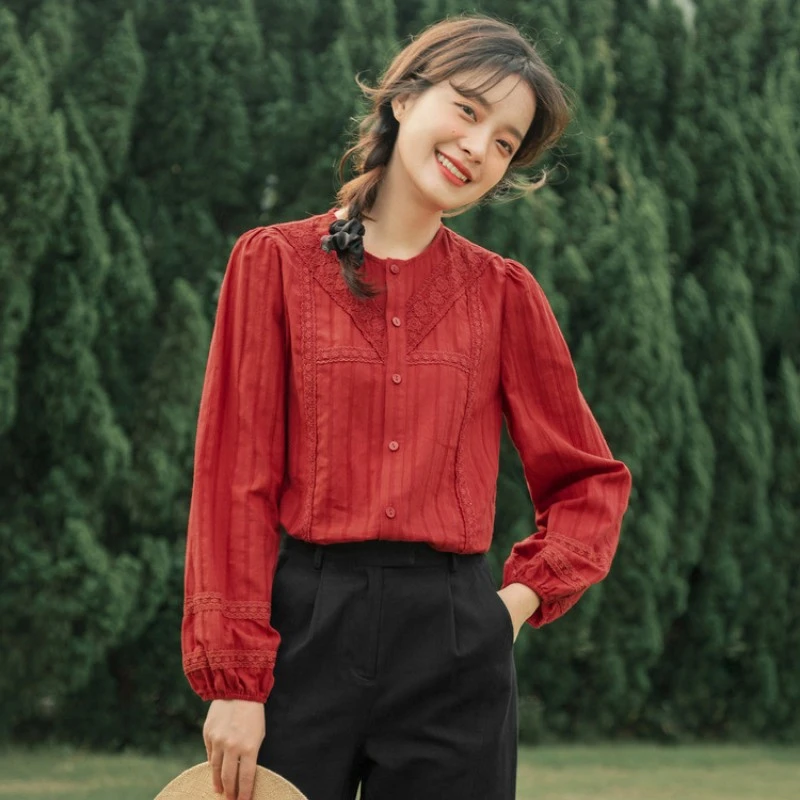 法式复古高级红色灯笼袖花边蕾丝拼接衬衫春秋新款女长袖洋气上衣